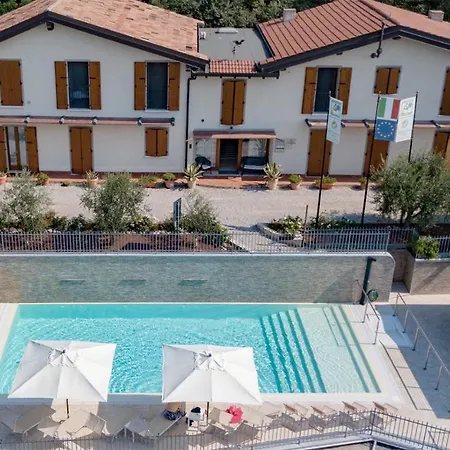 Farma Casa Villi *